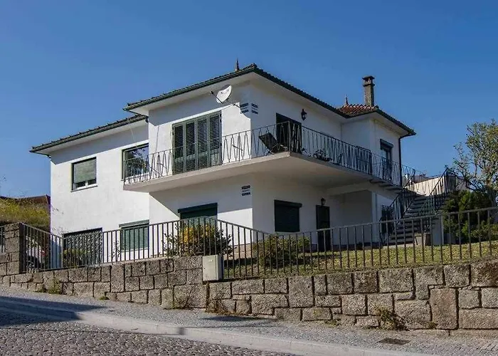 Casa Mio Localizada Em Pleno Centro Historico * Arcos de Valdevez